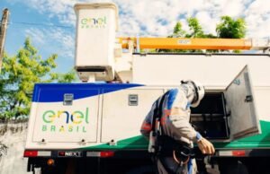 Conta de luz no Ceará sobe em média 5,78% após novo reajuste da Enel