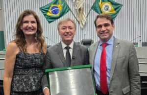 Alece concede cidadania cearense a Maurício Filizola