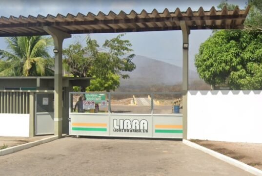 Após reunião, Marcílio confirma paralisação da Libra em Banabuiú, mas empresa busca alternativas para retomar operações