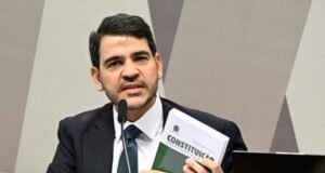 “Sou totalmente contra o aborto”, diz Jorge Messias durante sabatina ao STF no Senado