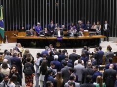 Congresso revoga veto à dosimetria e amplia pressão sobre o governo