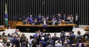Congresso revoga veto à dosimetria e amplia pressão sobre o governo