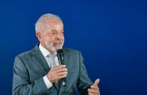 Lula esfria disputa interna no PT do Ceará e reforça peso das alianças para 2026