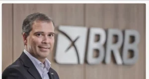 PF prende ex-presidente do BRB citado no caso do Banco Master