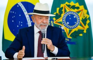 Governo Lula tem 52% de desaprovação e 42% de aprovação, aponta pesquisa