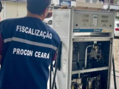 Procon autua postos de combustíveis por preços abusivos durante fiscalização no Ceará