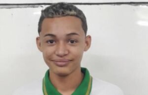 Estudante atacado dentro de escola de Quixadá tem morte cerebral confirmada
