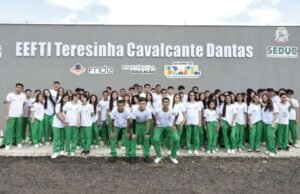 Governo do Ceará inaugura, em parceria com a União, nova escola em Boa Viagem e anuncia mais de R$ 25 milhões em investimentos no município