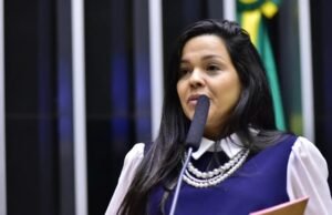 Priscila Costa irá assumir vaga de deputada no lugar de Dayany Bittencourt após recontagem no TRE-CE