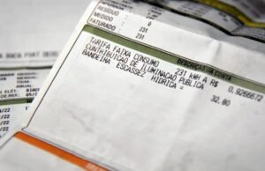 Aneel mantém bandeira amarela e cobrança extra na conta de luz continua em junho