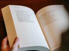 Filosofia e poesia, linguagens da alegria