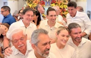 Eunício, Camilo e Elmano marcam presença na abertura dos Festejos de Santo Antônio em Barbalha