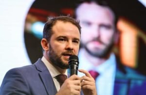 Durigan critica PEC que dá autonomia ao BC por criar “novo Poder”