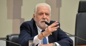 Jaques Wagner diz não acreditar em saída da liderança do governo: “Não acho que Lula fará isso”