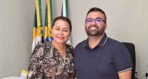 Márcia Zomin empossa novo secretário de Assistência Social de Senador Pompeu