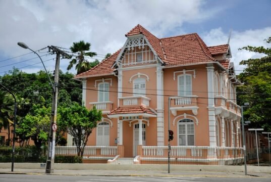 UFC abre seleção para Casas de Cultura Estrangeira com mais de 1,2 mil vagas