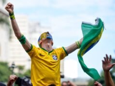 Coração de torcedor sofre mesmo? Especialista explica o que acontece no organismo durante uma partida decisiva