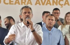 Elmano reúne lideranças cearenses para oficializar cessão de prédio para UVC