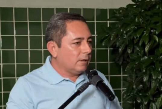 Marcílio Coelho entrega quatro novas ambulâncias climatizadas e anuncia chegada de mais veículos para a saúde de Banabuiú