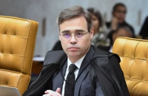 STF autoriza investigação sobre recursos destinados a filme de Jair Bolsonaro