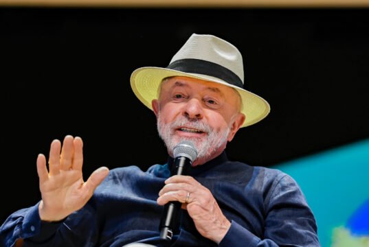 Pesquisa mostra Lula à frente em todos os cenários de segundo turno para a Presidência; confira cenários