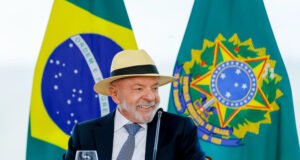 Atlas/Bloomberg: Lula lidera todos os cenários de segundo turno para a Presidência
