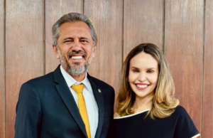Elmano confirma Gabriella Aguiar como candidata a vice-governadora em chapa à reeleição no Ceará
