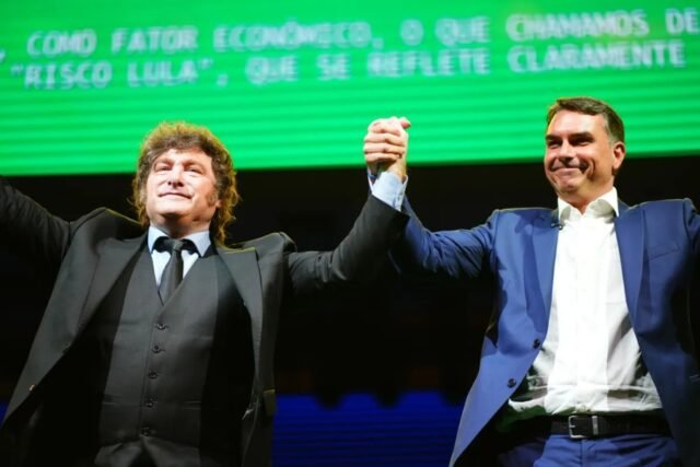 Flávio Bolsonaro e Javier Milei