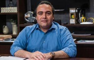 Prefeito de Massapê afirma ter sido alvo de ameaças e insultos de casal em frente à Prefeitura