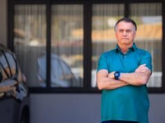 PF realiza busca na residência de Bolsonaro para localizar armas e munições