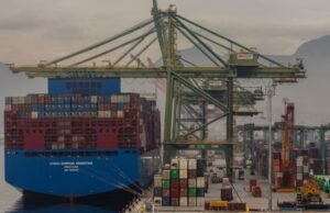 Setores brasileiros afetados por tarifa dos EUA defendem negociação e temem perda de empregos