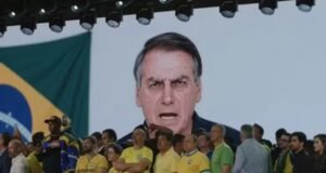 PT aciona TSE e STF após vídeo de Bolsonaro feito com IA na convenção do PL que lançou Flávio à Presidência