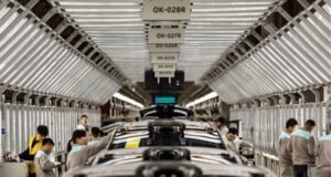 Volkswagen anuncia corte de 50% da linha de veículos para enfrentar concorrência chinesa