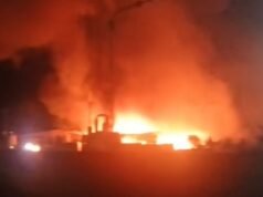 Incêndio de grandes proporções atinge fábrica de produtos de limpeza em Juazeiro do Norte
