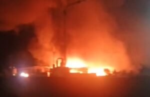 Incêndio de grandes proporções atinge fábrica de produtos de limpeza em Juazeiro do Norte