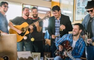 Projeto Harrisongs homenageia o beatle George Harrison em show celebrando o aniversário do Complexo da Sabiaguaba