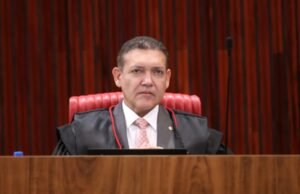TSE determina que Meta preserve dados de 51 perfis investigados por ataques a Flávio Bolsonaro