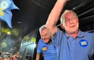 Ciro Gomes participa de lançamento de Sarto e defende candidatura do ex-prefeito à Câmara