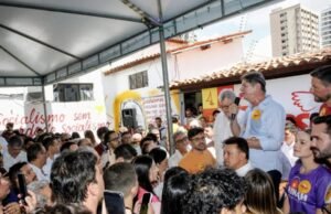 Cid Gomes tem candidatura ao Senado oficializada e reforça apoio à reeleição de Elmano