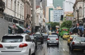Adesivo eleitoral pode levar à perda da cobertura de seguro
