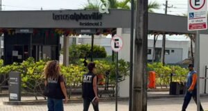 Após resgate, doméstica que passou 55 anos sem salário deixa casa dos empregadores em Eusébio