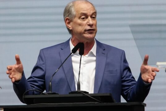 Ciro propõe delegacias em todos os municípios, redução de secretarias e expansão da telemedicina; veja propostas do candidato