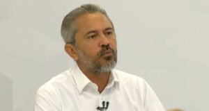Elmano em sabatina: “Este governo abriu mais de 2 mil leitos em quatro anos, já o nosso adversário fez zero”