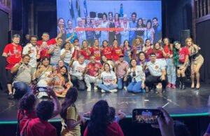 Com presença de apoiadores, Larissa Gaspar lança candidatura a deputada federal