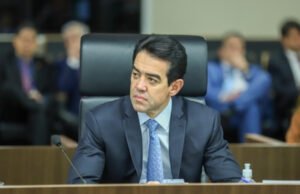Bruno Dantas renuncia ao cargo de ministro do TCU