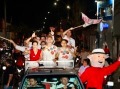 Elmano realiza primeira carreata em Fortaleza ao lado de Gabriella Aguiar e Chagas Vieira
