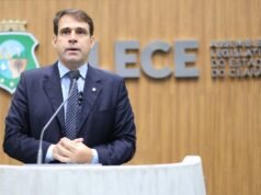 Salmito reúne amigos e lideranças em seu comitê de campanha à reeleição