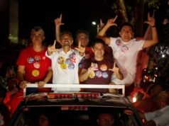 Em carreata no bairro Henrique Jorge, Elmano garante isenção de IPVA para motoristas de aplicativo