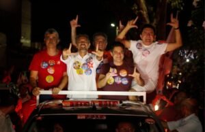 Em carreata no bairro Henrique Jorge, Elmano garante isenção de IPVA para motoristas de aplicativo