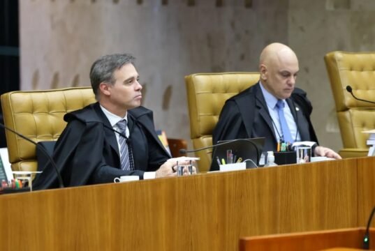 Moraes vota por julgamento conjunto com Mendonça, que defende análise separada no Caso Master